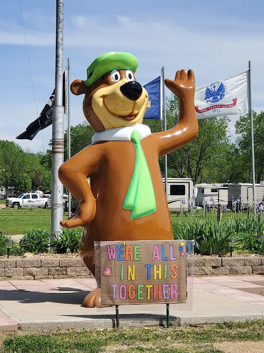 Yogi Bear’s Jellystone Park RV Resort at Monticello, IA Picture 5