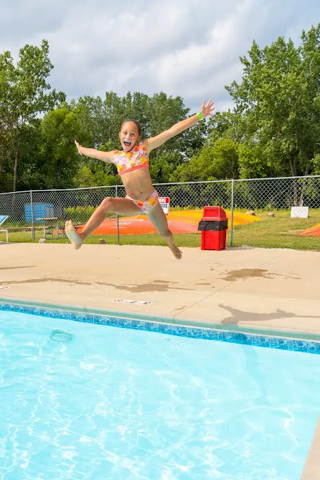 Yogi Bear’s Jellystone Park RV Resort at Monticello, IA Picture 6