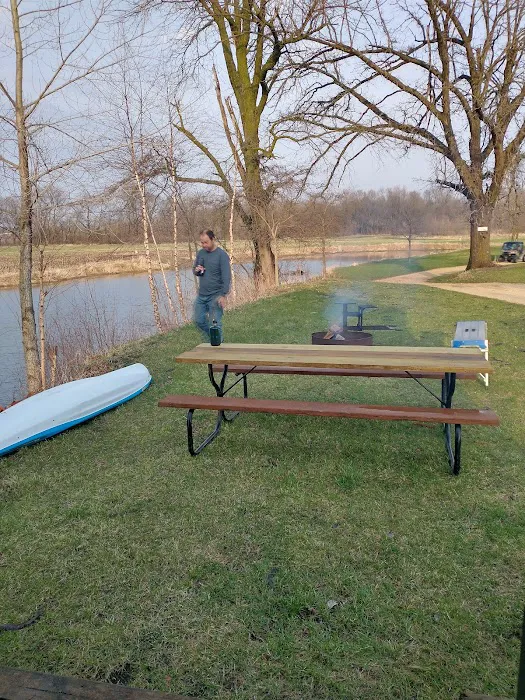 Outback Campground & Canoe Rental Picture 2