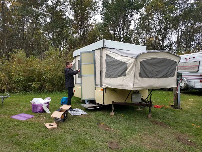 Clayton Hills Campgrounds Picture 6