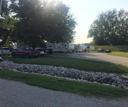 Illinois River Campground