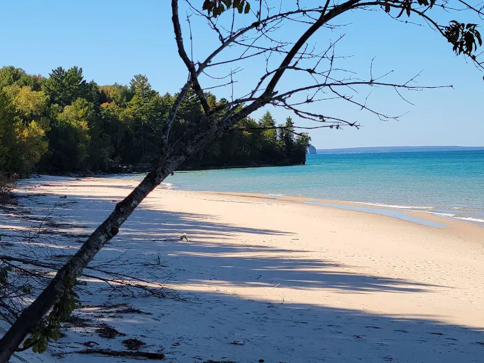Little Beaver Lake Campground Trailhead Picture 5