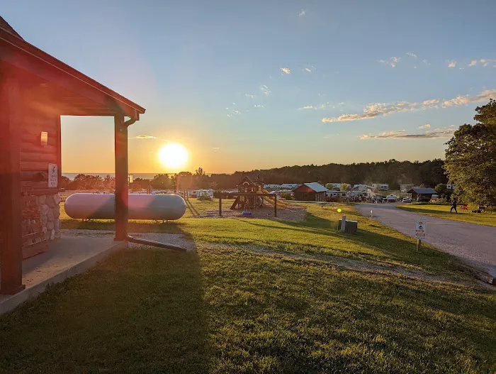 Lakeview RV Park and Cabins Picture 5