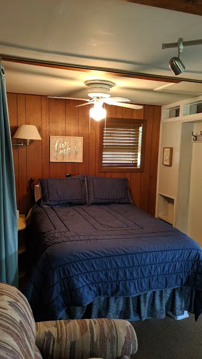 Little Red Cabin Picture 6