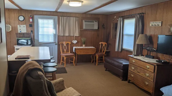Little Red Cabin Picture 3