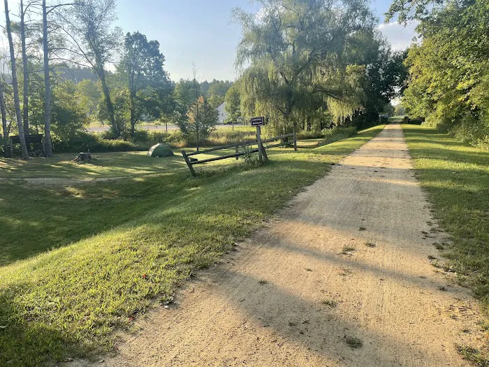 Baker's Field Campground Picture 6