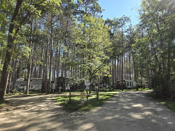 Yukon Trails Campground Picture 7