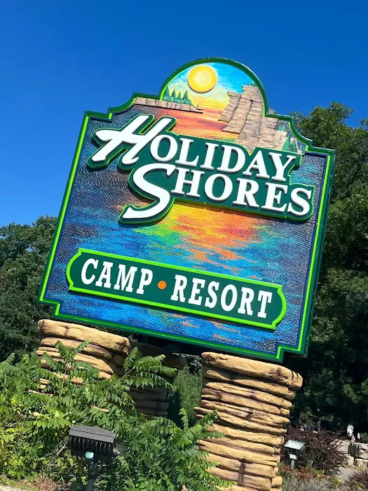 Holiday Shores Campground & Resort Picture 8