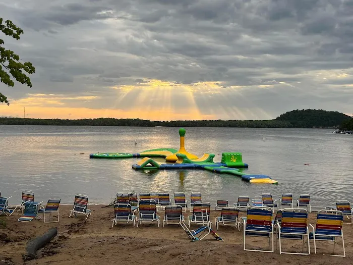 Holiday Shores Campground & Resort Picture 10