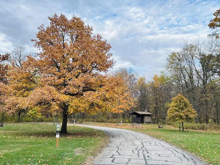Six Pines Campground Picture 4