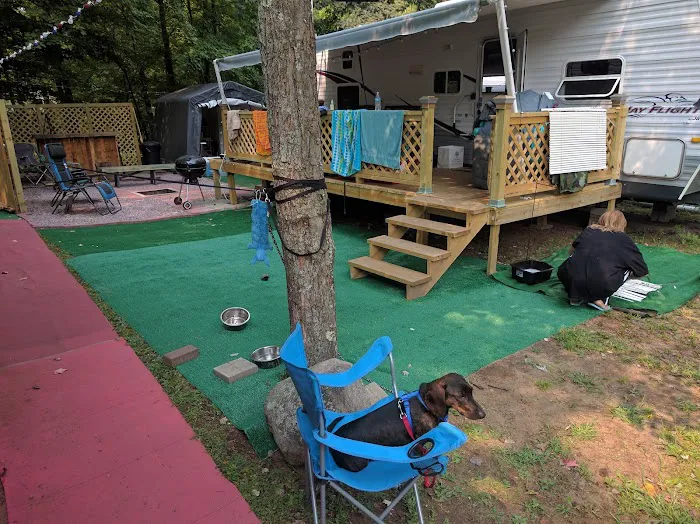 Rustic Woods Campground Picture 5