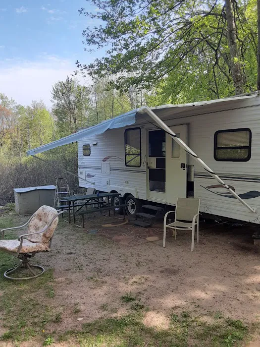 Rustic Woods Campground Picture 10