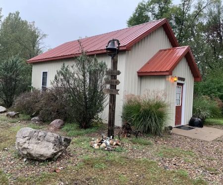 River Valley Lodge & Campground