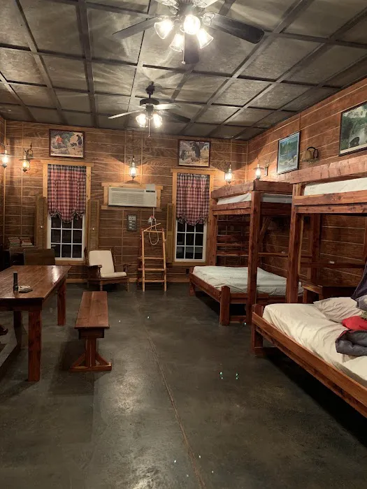 River Valley Lodge & Campground Picture 4