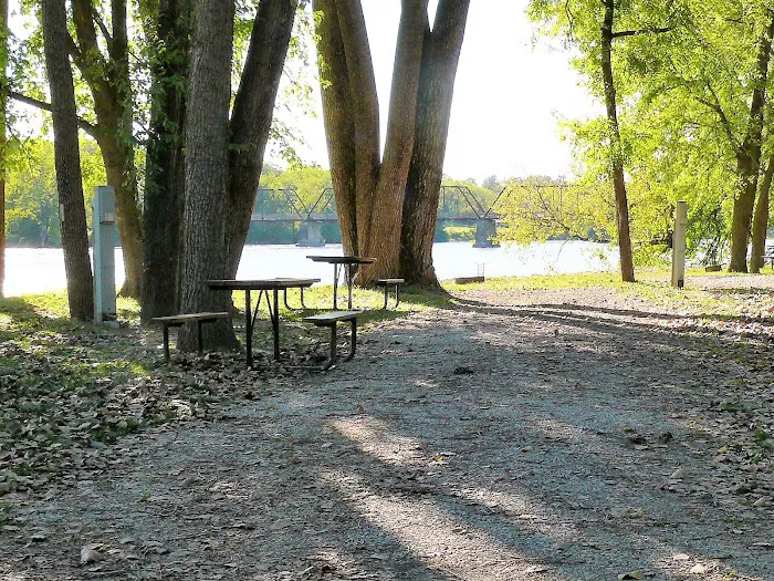Bentonsport Campground Picture 10