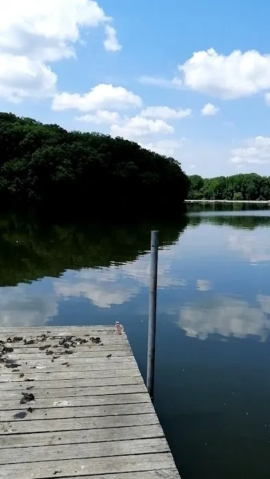 Carlinville Lake Picture 2