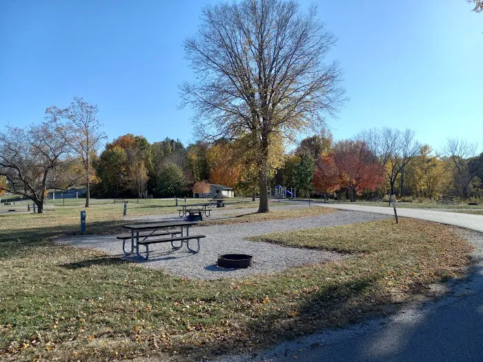 West Overlook Campground Picture 4