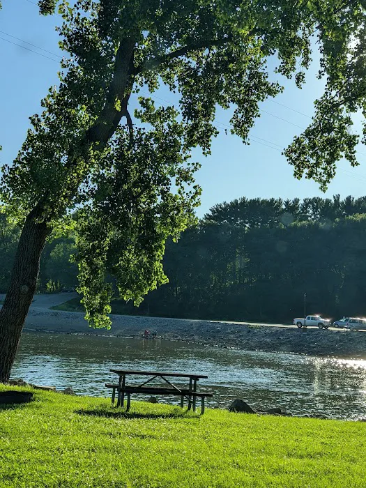 Coralville Dam Complex Campgrounds Picture 9