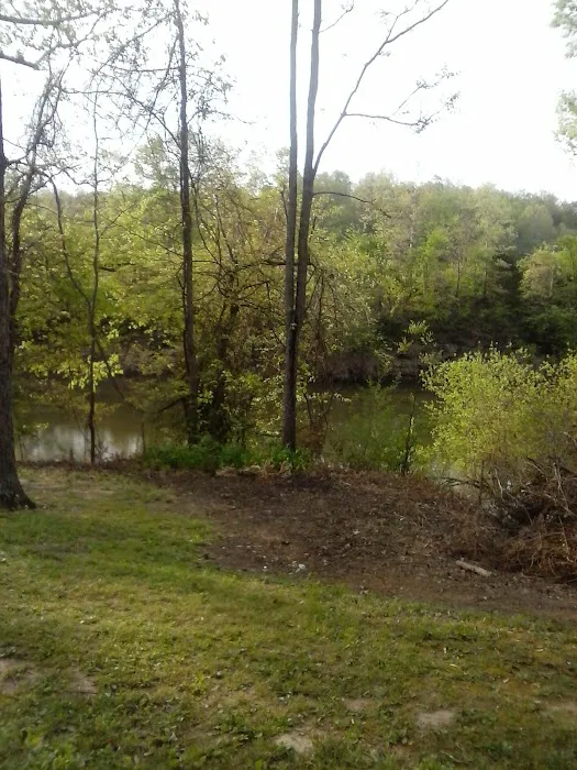 Riverside Campground Picture 3