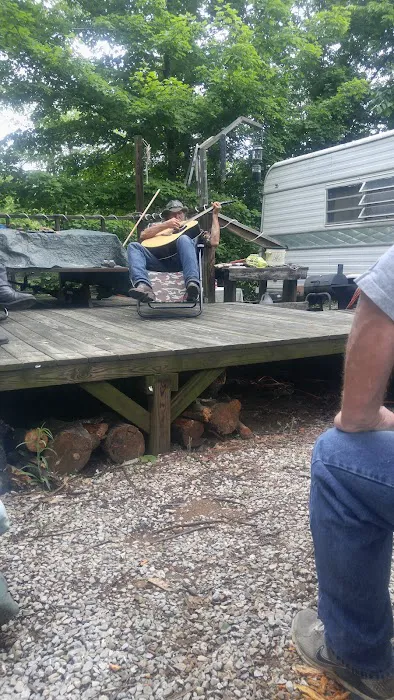 Riverside Campground Picture 9