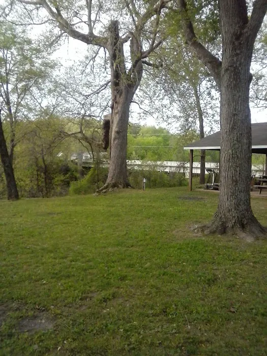 Riverside Campground Picture 8