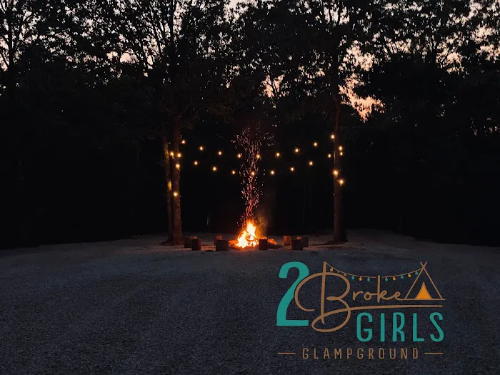 2 Broke Girls Campground Picture 6