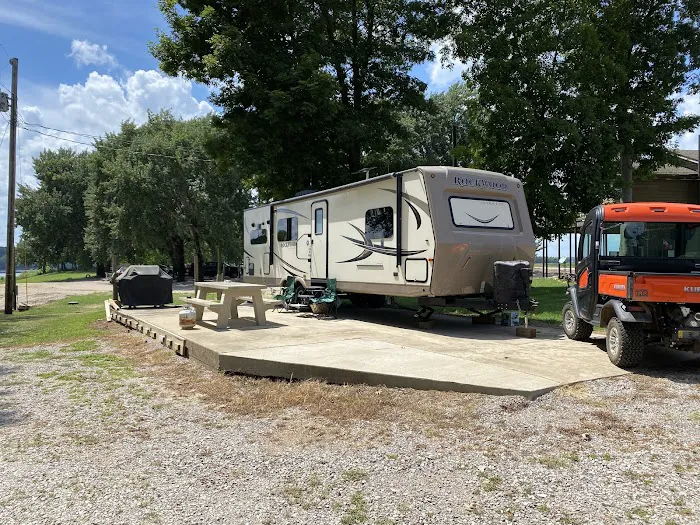 Botel Campground LLC Picture 2