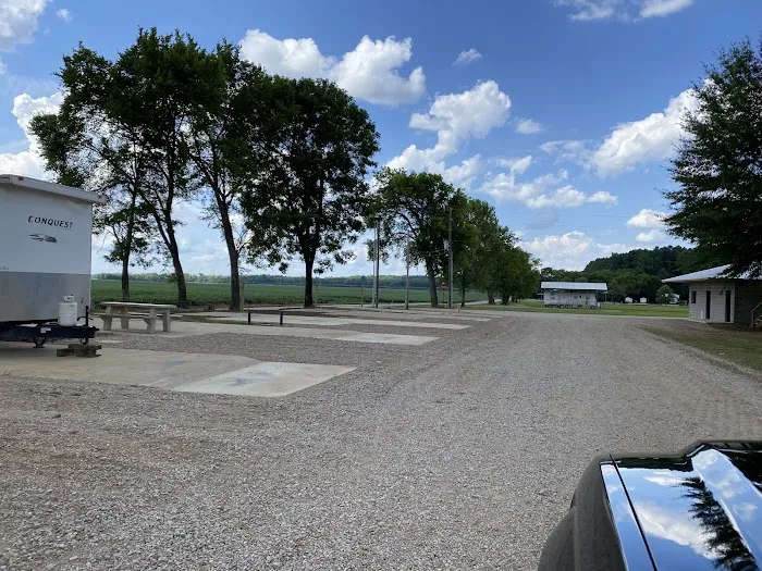 Botel Campground LLC Picture 9