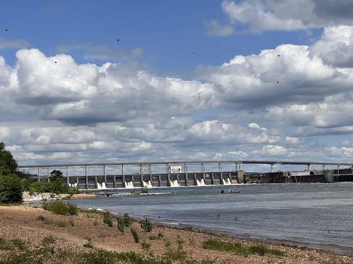 TVA Pickwick Dam Campground Picture 4