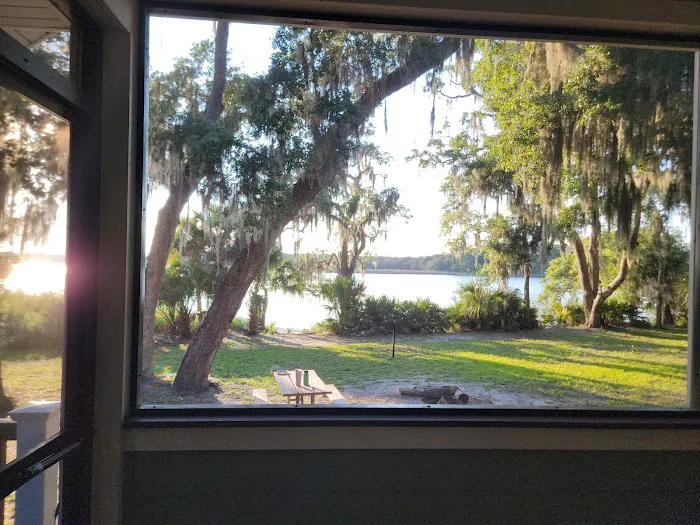 Princess Place cabins Picture 2