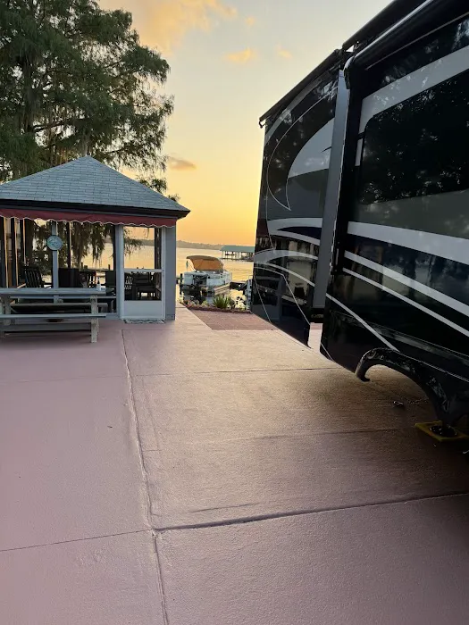 Lazy Days Camp Resort Picture 6