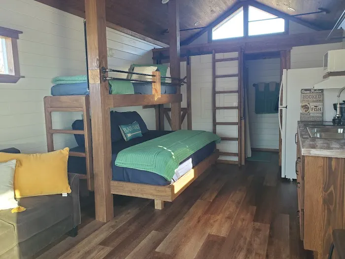 Outdoor Adventure Retreats - Crescent Fish Camp, RV Resort & Marina Picture 10