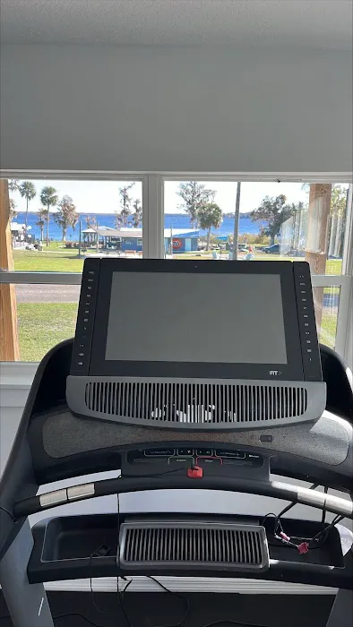 Outdoor Adventure Retreats - Crescent Fish Camp, RV Resort & Marina Picture 6