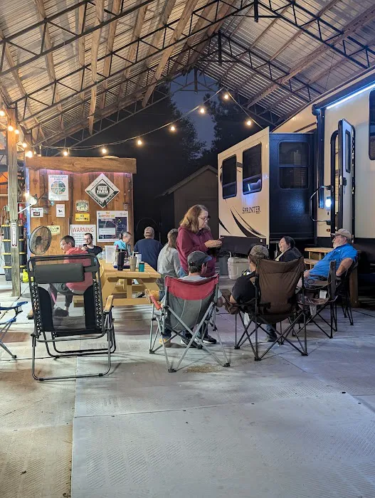 The Outside Inn Tree Farm & Mill Picture 4