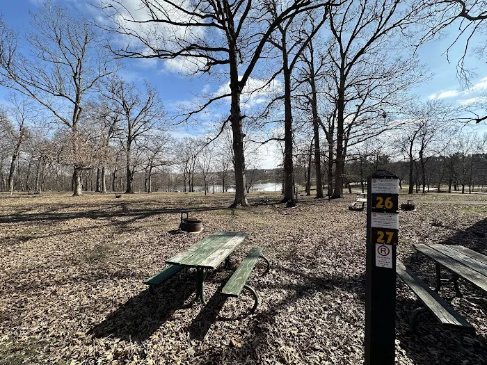 Lake Macbride Southern Campground Picture 5