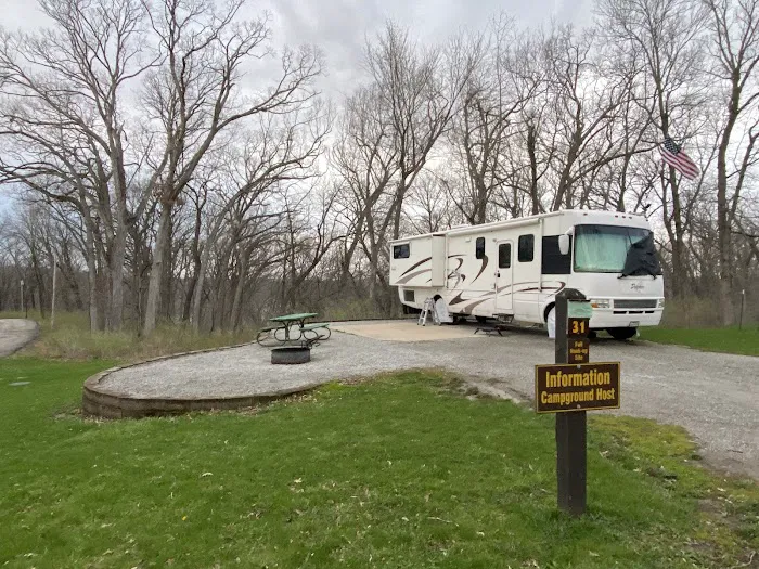 Lake MacBride North Modern Campground Picture 3