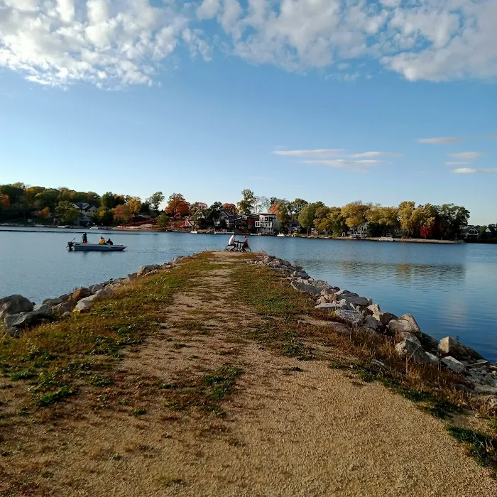 Lake MacBride North Modern Campground Picture 9