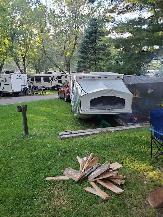 Tunnel Trail Campground Picture 8