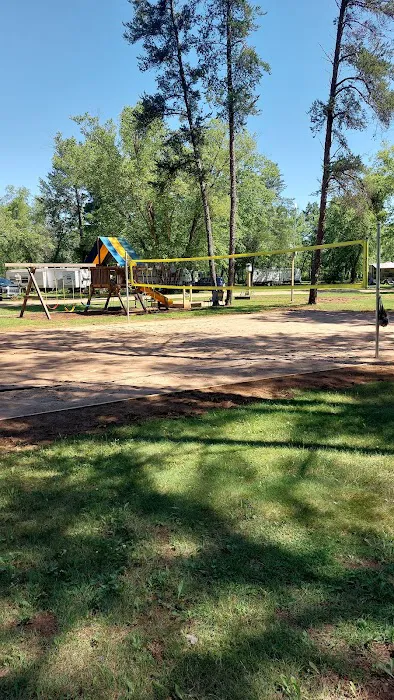 Winding River Campground Picture 7