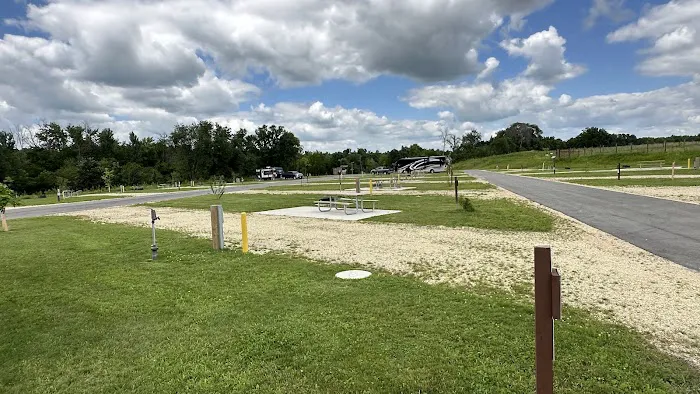 Lakeside-Prairie Campground Picture 8