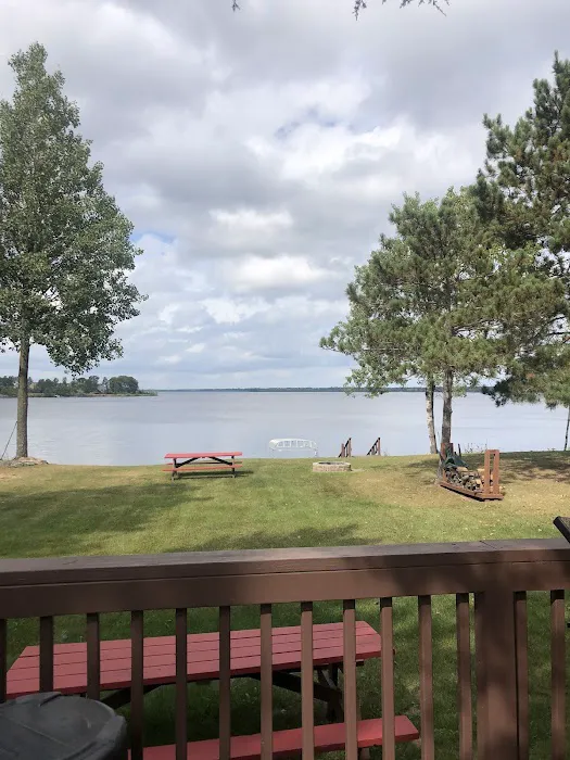 Wisco Cottage Rental Picture 2