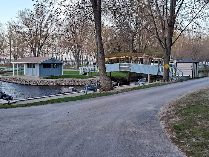 Blue Top Resort & Campground Picture 3