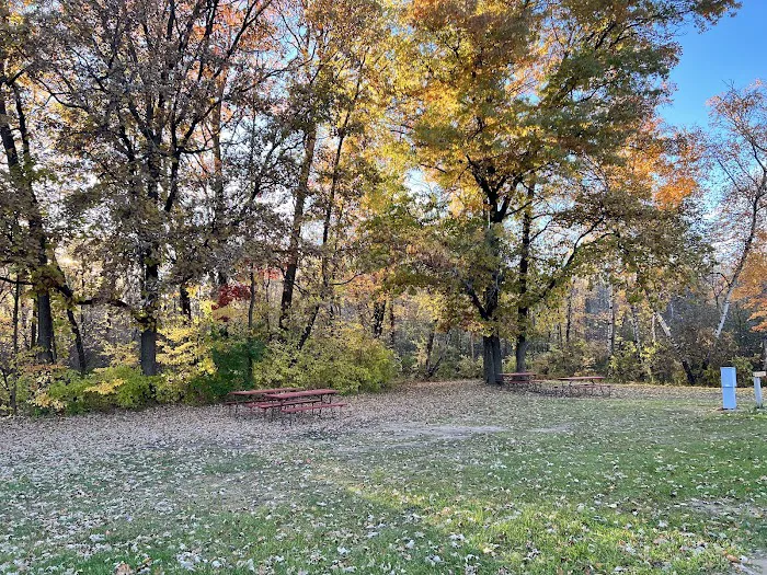 Hucklberry Acres Campground & Huck's Sports Grill Picture 5