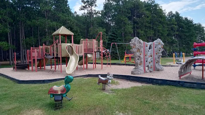 Vista Royalle Campground Ltd Picture 2