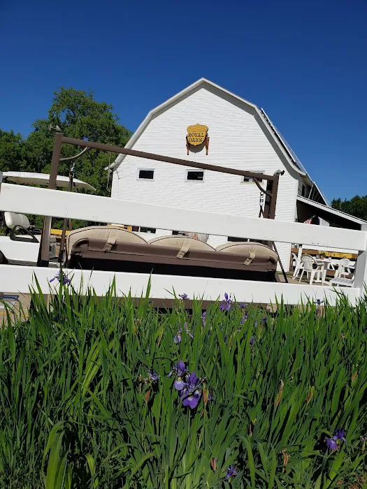 Royal Oaks Legendary Lodging Campground Picture 4