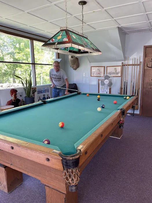 Royal Oaks Legendary Lodging Campground Picture 5