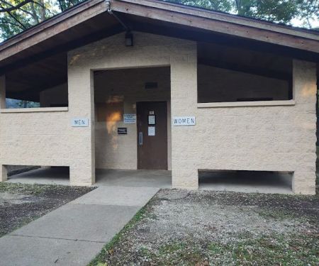 Bicentennial Campgroud at Lake Lou Yaeger