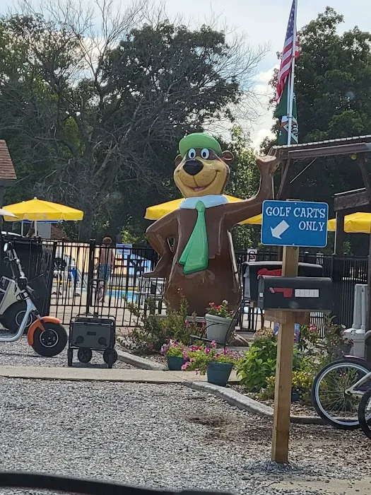 Yogi Bear’s Jellystone Park at Rustic Acres Picture 3