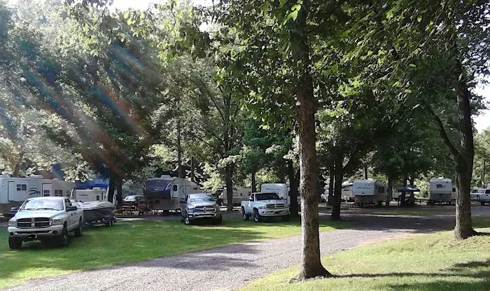 Lodge For All Seasons Picture 8