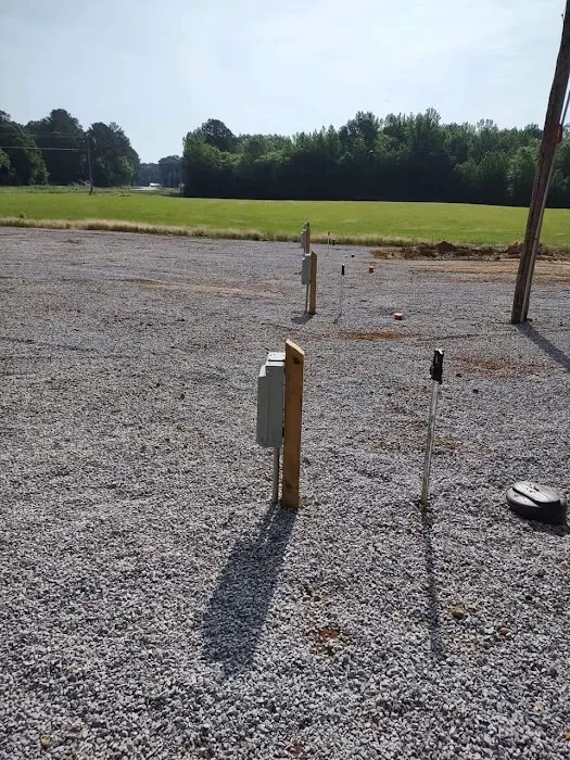 Caston's RV Park Picture 3